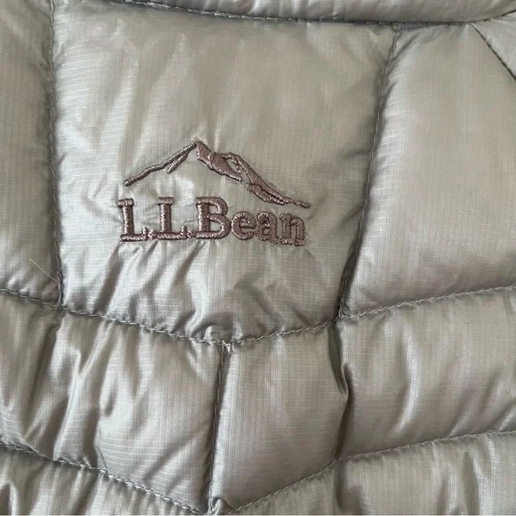 L.L. Bean Women's Ultralight 850 Down Jacket, Gray, Size XL, Downtek Pertex - Picture 10 of 14